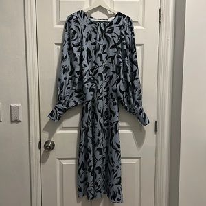 Topshop blue printed dress. Only worn 2 times.